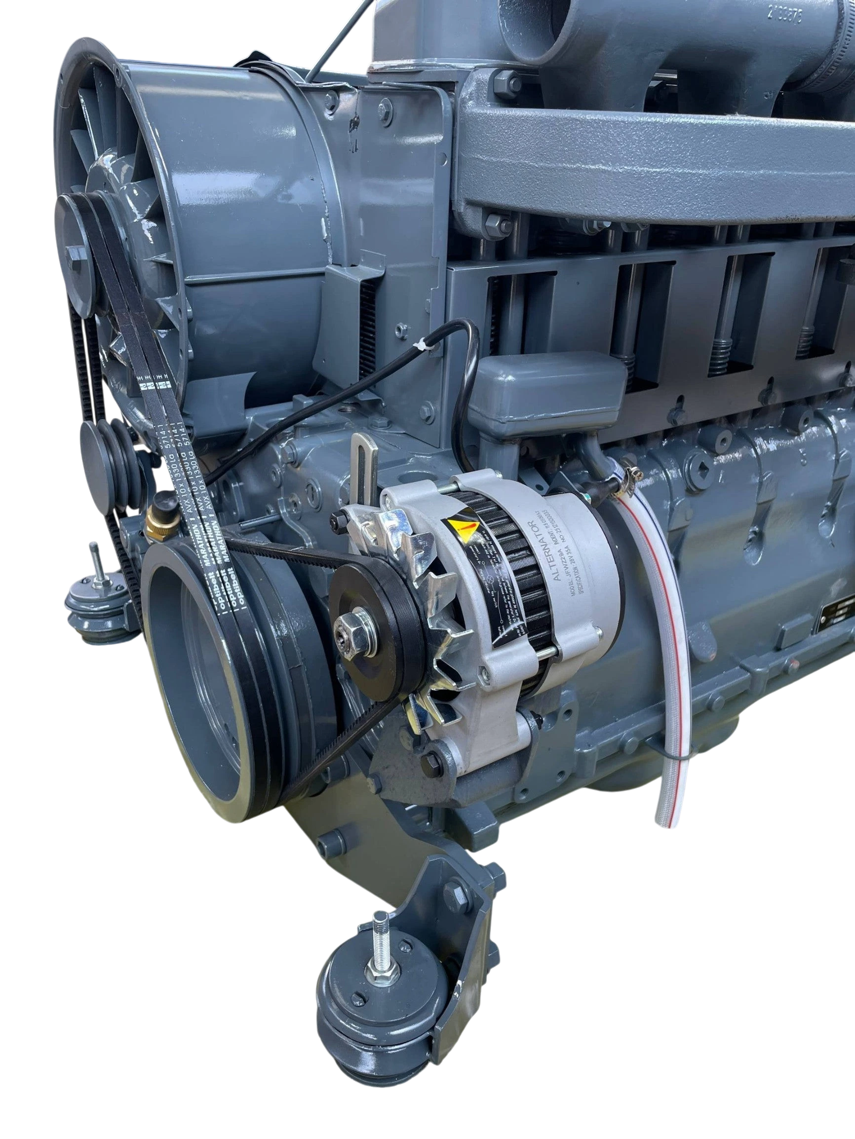 Motor diesel Innovaciones Industriales F6L914 de 6 cilindros con sistema de refrigeración por aire y alternador