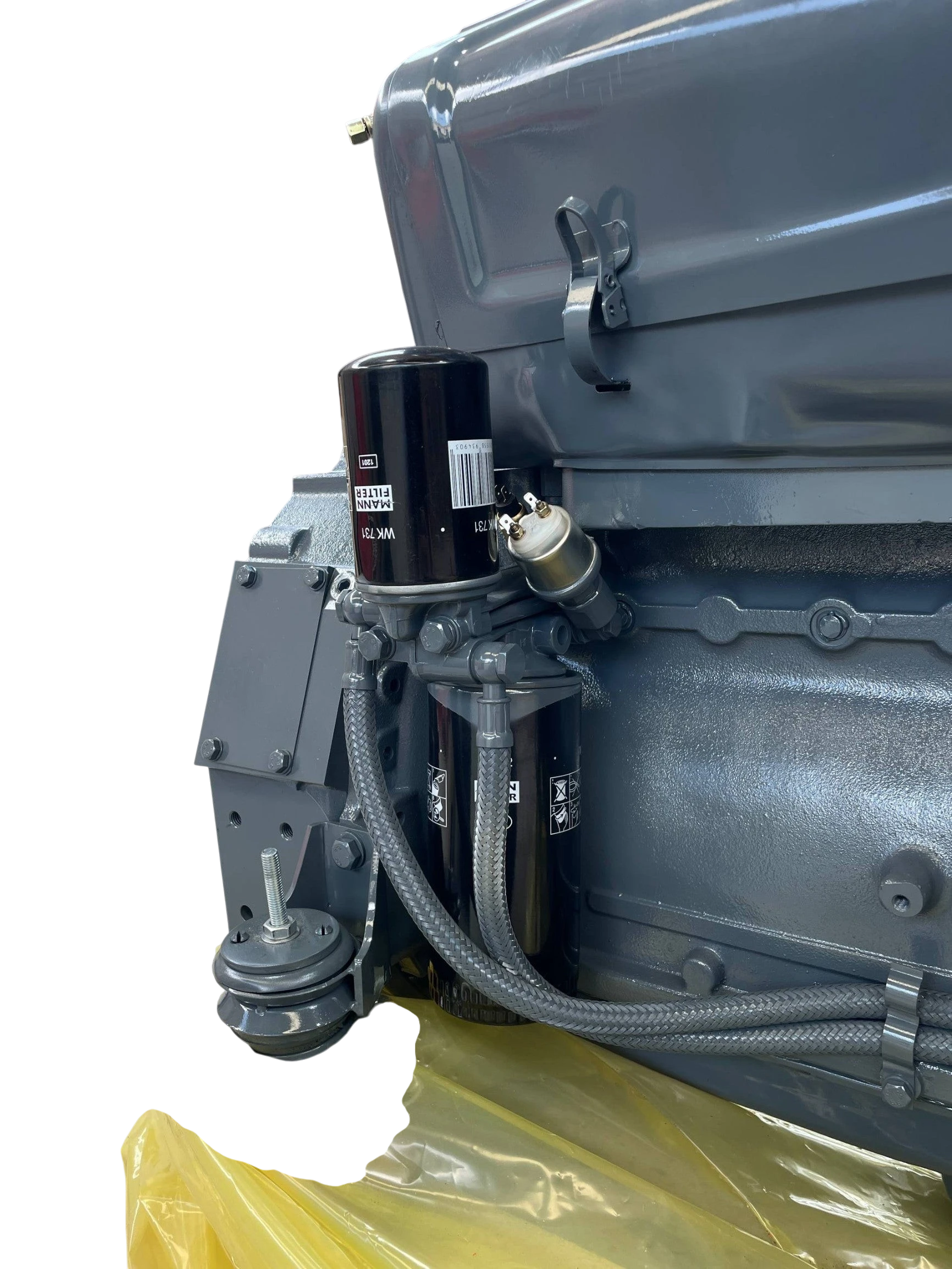 Motor diesel Innovaciones Industriales F6L914 de 6 cilindros con filtros de aceite y sistema de refrigeración por aire